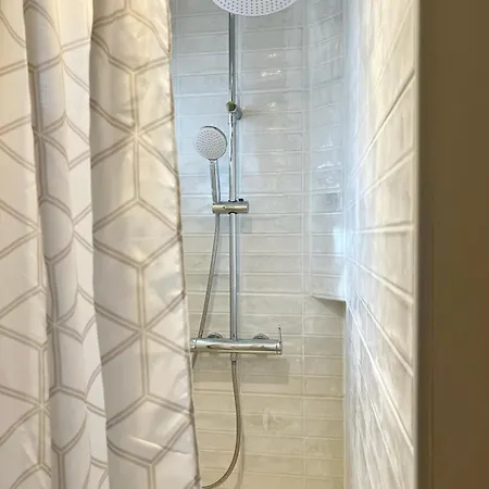 La Taniere Du Capitole - Coeur - Calme アパート *